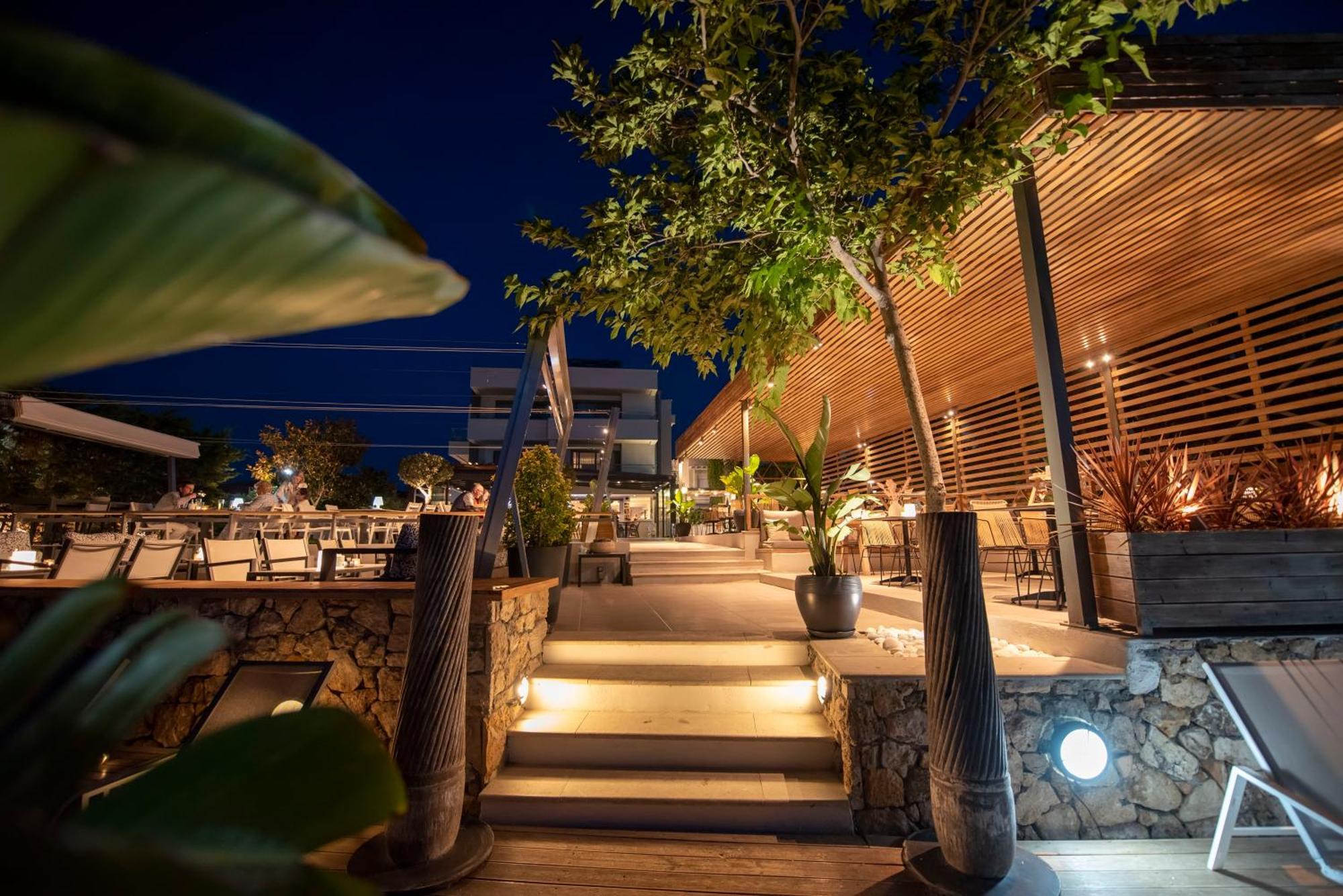 Ostria Sea Side Hotel Hanioti Exterior photo