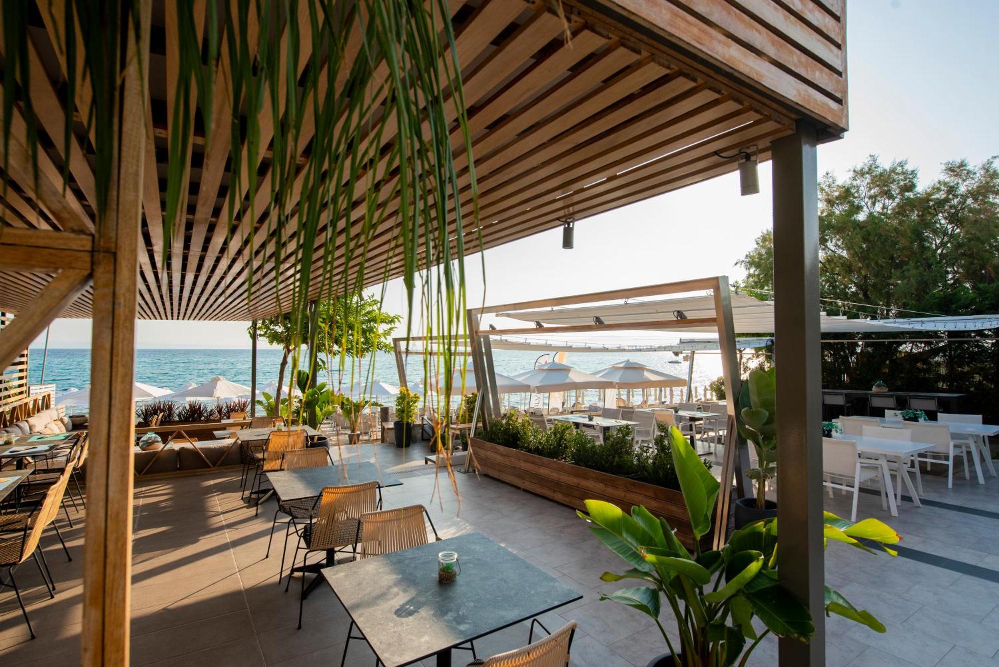 Ostria Sea Side Hotel Hanioti Exterior photo