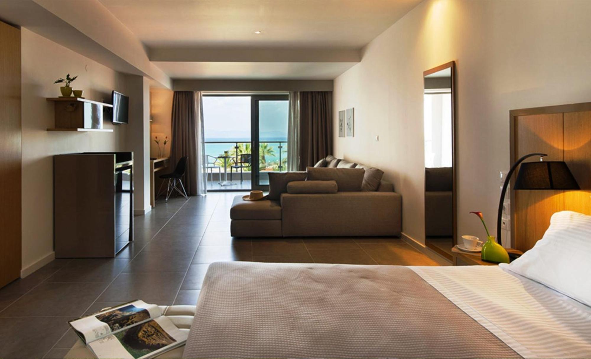 Ostria Sea Side Hotel Hanioti Room photo