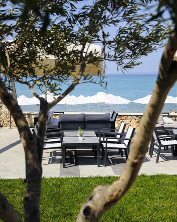 Ostria Sea Side Hotel Hanioti Exterior photo